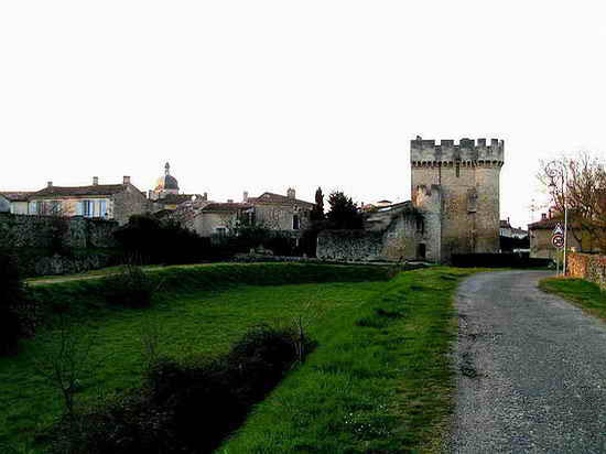 La Bastide fortifiée de Rions